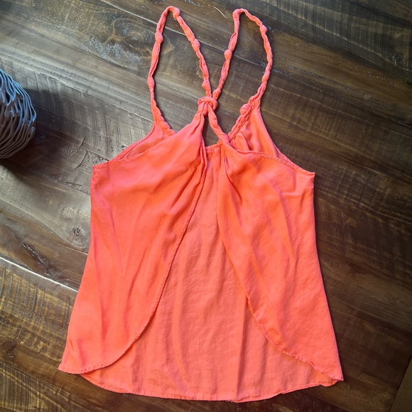 Guess Backless Top - Picture 5 of 10